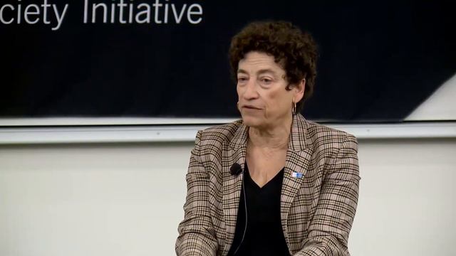 Exposing the Big “Free Market” Myth with Author Naomi Oreskes смотреть онлайн