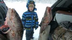 ЗИМНЯЯ РЫБАЛКА 2022 УСПЕШНО СТАРТОВАЛА 2 ЯНВАРЯ)! КЛЁВАЯ КОМПАНИЯ, КЛАССНЫЙ УЛОВ И ОТЛИЧНАЯ ПОГОДА!