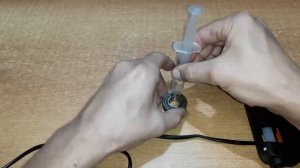 Как смазать закрытый подшипник???