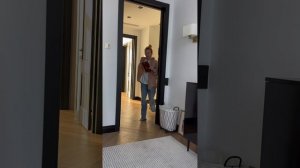 Через 5 минут встреча с подругами.                 Тем временем ты...