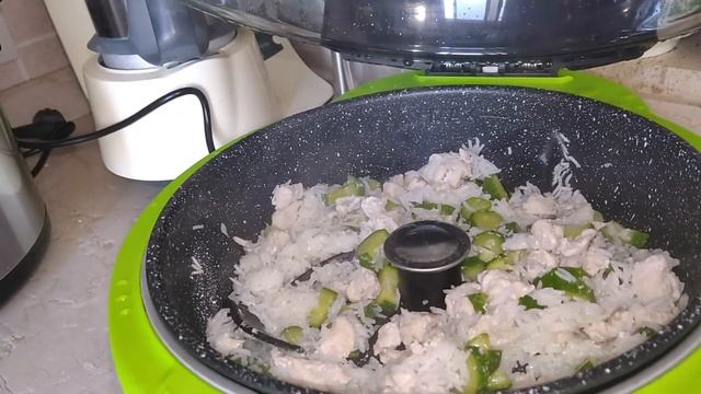 E' molto di piu' di una friggitrice dietetica TURBO CECOFRY 4 D CECOTEC, Con due ricette смотреть онлайн