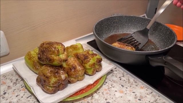 Жаренный Болгарский Перец на Сковороде. Как Приготовить Вкусный Перец на Сковороде. Roasted pepper смотреть онлайн