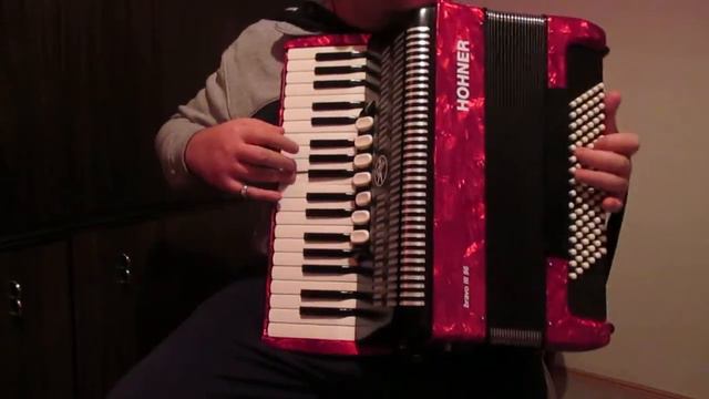 Ogonek Огонек Russian Folk song on accordion hohner. смотреть онлайн