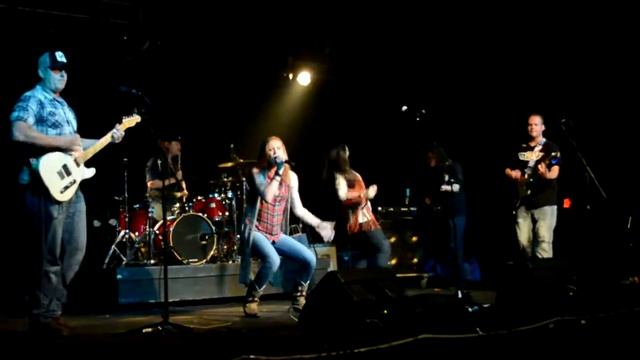 Smoke Break cover by Southern Sass смотреть онлайн