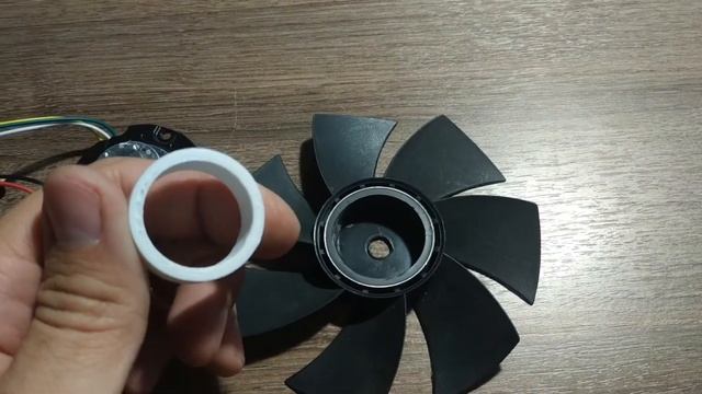 DIY Дикий вентилятор охлаждения с мотором из старого жесткого диска / Как использовать старый HDD смотреть онлайн