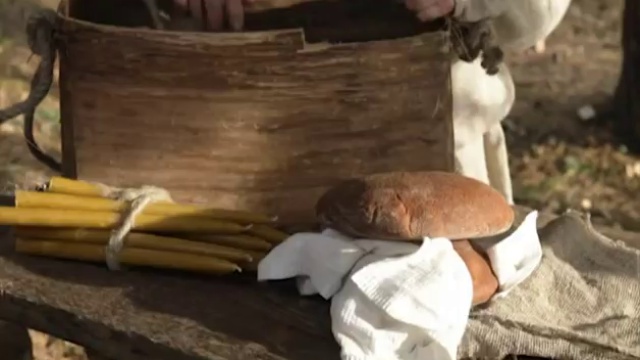 Трое вас и трое нас
