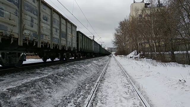 ВЛ-11 Электровоз Товарный поезд смотреть онлайн