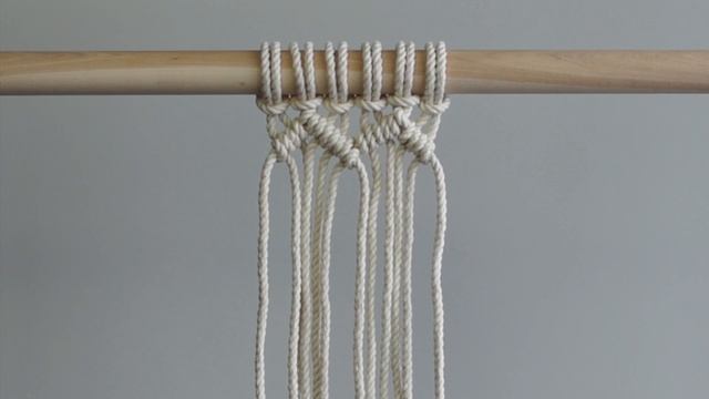 DIY Macrame Tutorial: Heart Pattern Using Double Half Hitch Knots! смотреть онлайн