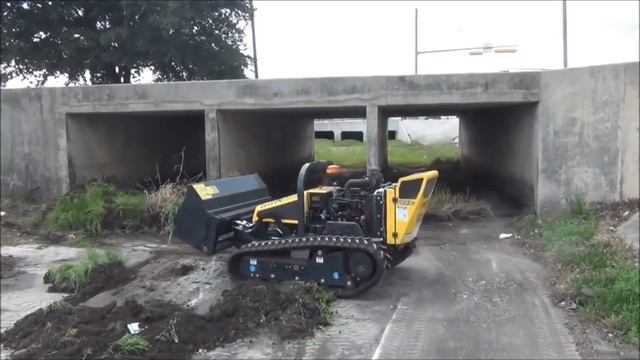 Robogreen Робот, косилка на радиуправлении, мульчер на радиоуправлении, многофункциональная машин смотреть онлайн