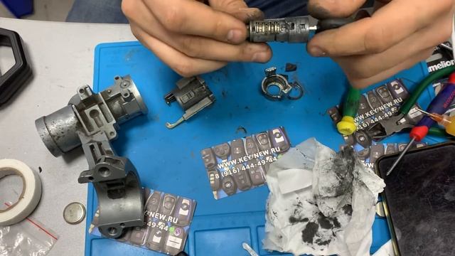 Заклинил замок зажигания Hyundai ремонт замка часть 3 смотреть онлайн