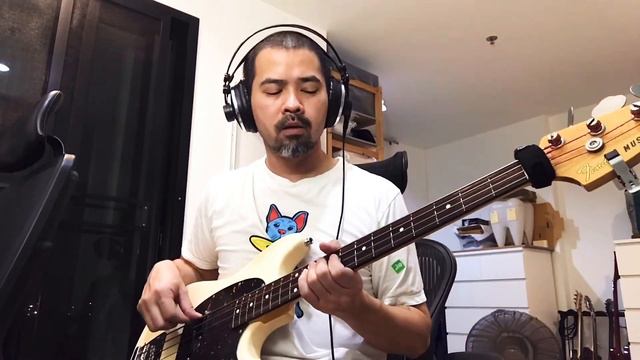 Fender Mustang Bass w/ EHX Micro POG & Fuzz - Muse: Starlight Bass Cover смотреть онлайн