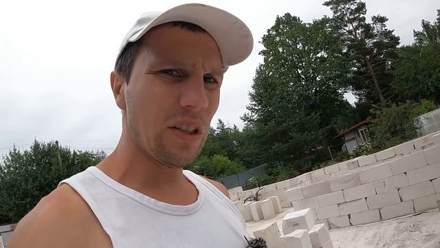 "ПОД СНОС!" - говорят все проходящие мимо соседи / Сами строим дом из газобетона смотреть онлайн