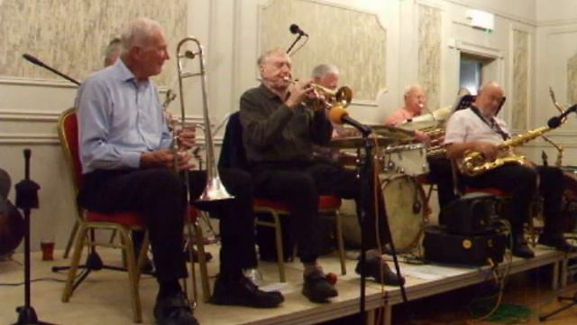 THE GAMBIT JAZZMEN смотреть онлайн