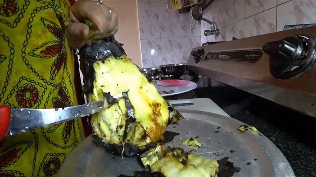 ВКУСНЕЙШЕЕ ИНДИЙСКОЕ БЛЮДО БЕНГАН БАРТА. ЗАПЕЧЕНЫЙ БАКЛАЖАН. Roasted Eggplant. . смотреть онлайн