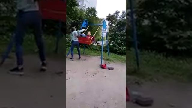 Прыжки с качели смотреть онлайн