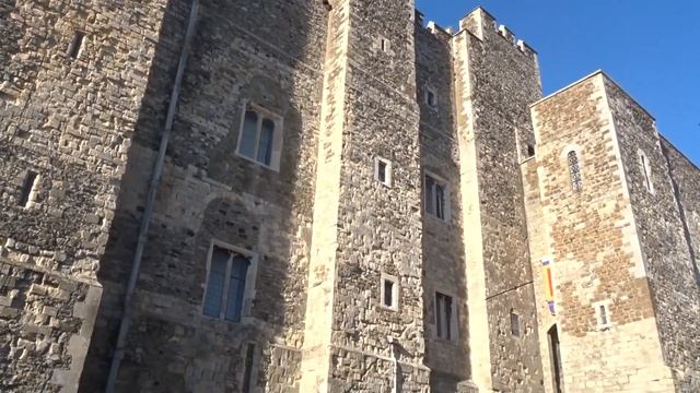 НЕОБЫЧНЫЕ ВЫХОДНЫЕ В АНГЛИИ: Путешествие в Довер смотреть онлайн