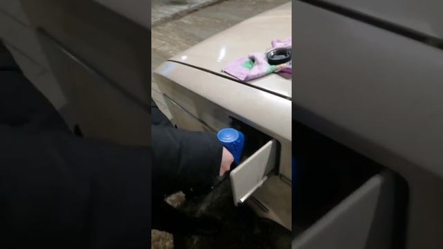 Девушка за рулём. Жигули. Девушка на заправке смотреть онлайн