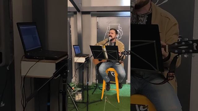 Цілуй солодкими губами - Аркадій Войтюк guitar cover by Vasyl Trots смотреть онлайн