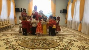 Русская народная игра "Клубочек"