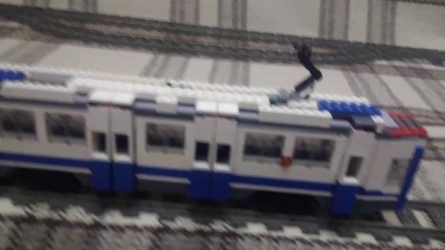 LEGO САМОДЕЛКА ТРАМВАЙ КТМ8К (#201) смотреть онлайн