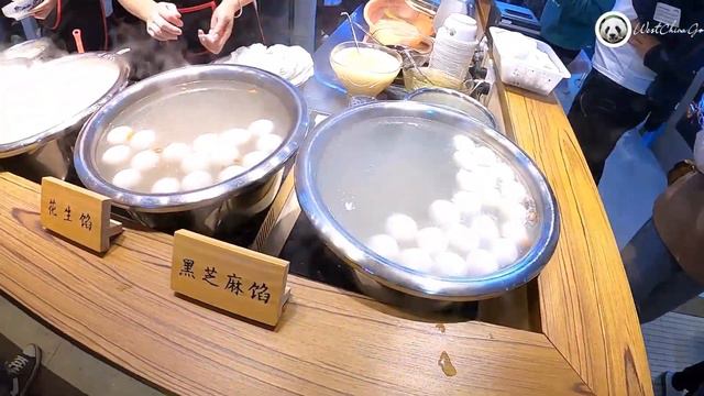 Chongqing Guanyinqiao Food Street смотреть онлайн