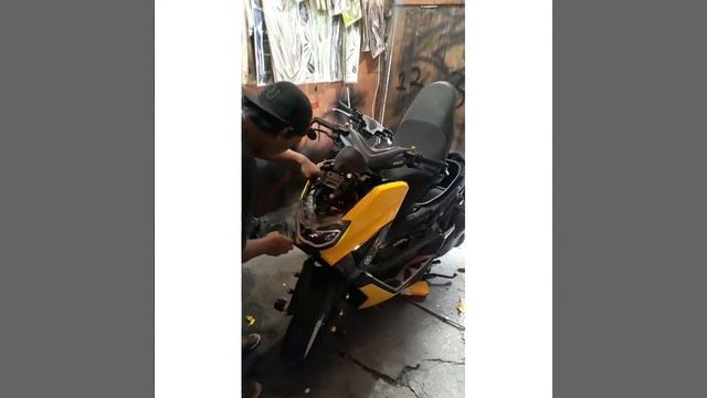 Cutting Sticker Nmax Old 2019 || Oracal Yellow 021 смотреть онлайн