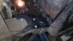 Замена передней подушки ваз 2108-2115.