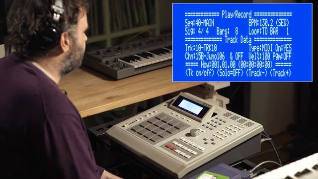 Ian Pooley on his MPC 3000 Pt. 2 - Sequencing (Electronic Beats TV) смотреть онлайн