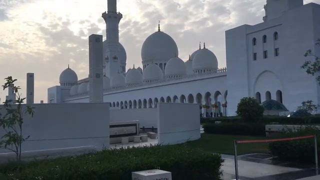 Эмираты. Мечеть. Поющие фонтаны смотреть онлайн