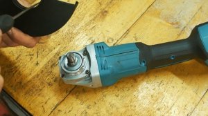 Продвинутая Аккумуляторна болгарка (УШМ) из Китая с настройками. Посмотрим на что она способна?