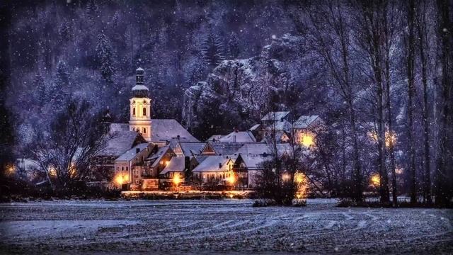 Уютный городок на фоне гор - Атмосферный скринсейвер, Фоновое видео для уютной атмосферы. смотреть онлайн