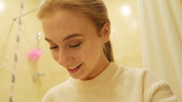 Поход к дерматологу ? Лицу капец! Испортила кофту Артёма и разбила чашку ? смотреть онлайн