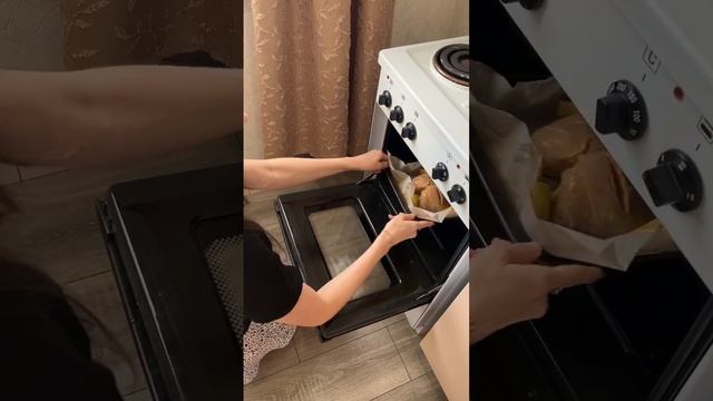 Знаменитые блогеры Хакасии Курица в духовке часть 7835 смотреть онлайн