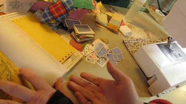 Lace-Up Card Journals: Embellishing the Pages With My New Sewing Machine! смотреть онлайн