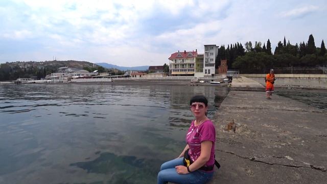 Отдых в Крыму. Малореченское. Набережная, пляж, море, храм маяк. смотреть онлайн