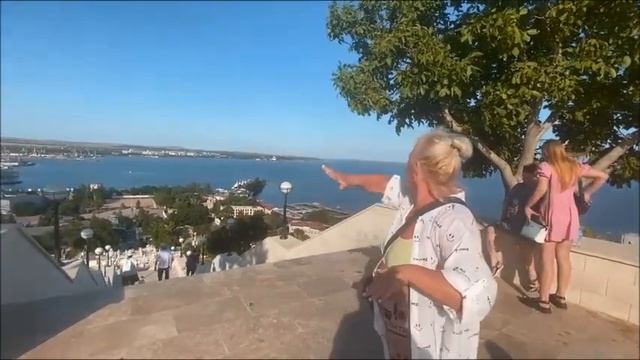 Митридатские лестницы в Керчи смотреть онлайн