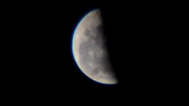 Moon on 60mm telescope смотреть онлайн