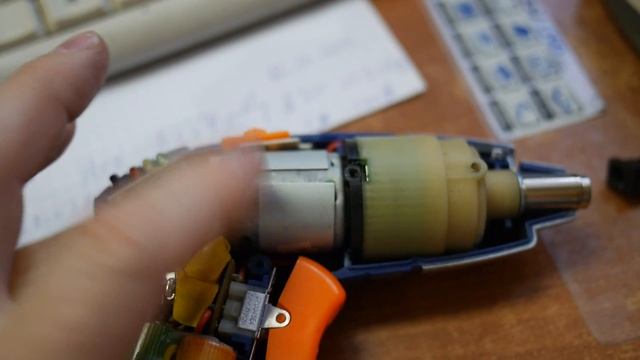 Ремонт аккумуляторной отвертки NT-SD4.8 из МЕТРО смотреть онлайн