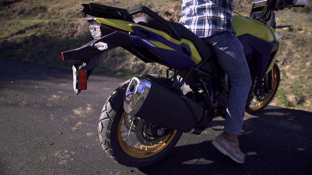SUZUKI V-STROM 800DE FIRST IMPRESSION! смотреть онлайн