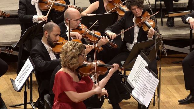 Mozart - Concerto per violino K 294a "Adelaide" - A. S. Romano violino смотреть онлайн