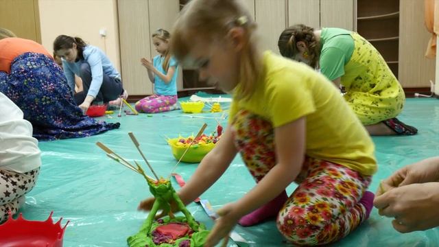 Тестопластическое мероприятие "Лепим сказку" для детей от 4 лет. 05 06 2016 смотреть онлайн