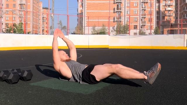 Как накачать квадрицепс дома? Упражнения для четырехглавых мышц и мощных ног.