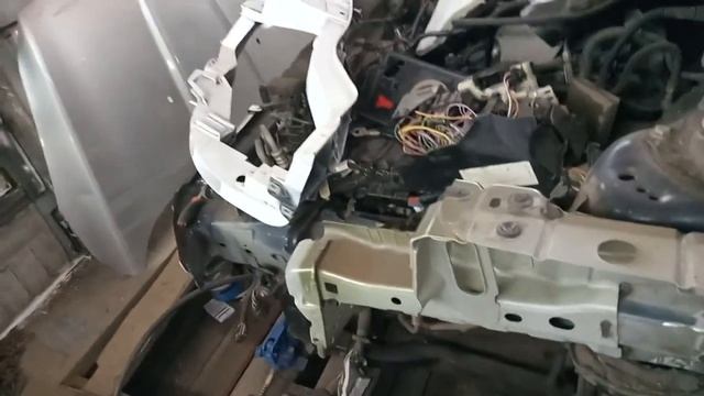 Форд Куга 2 Восстановление после близкого знакомства с деревьями смотреть онлайн