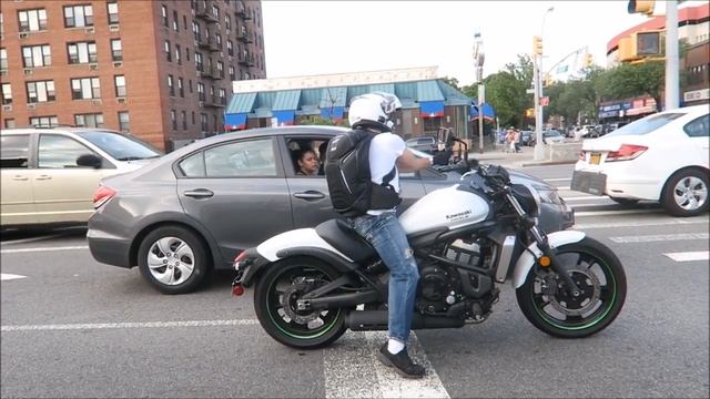 КИТАЕЦ ПОСЫЛАЕТ НАХЙ ПО РУССКИ В КВИНСЕ, НЬЮ ЙОРК! смотреть онлайн