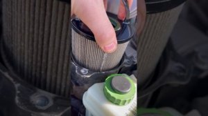 поменяли топливный фильтр на Volkswagen Touareg 3.0 и помыли красавчика