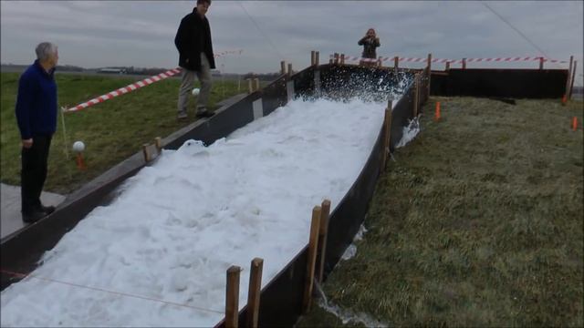 Intro Wave Run up Simulator смотреть онлайн
