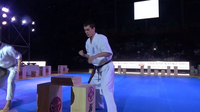 Дегтярев Макс тамеш хиджи----ЧМ. W.Oyama karate. Южный.27.01.2018г. смотреть онлайн