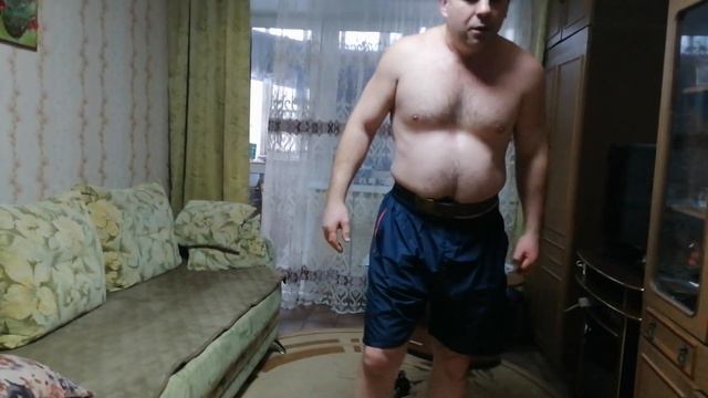 Мой папа поднимает гирю 40 кг на 2-3 раза больше, чем в прошлый раз! смотреть онлайн
