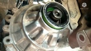 Volkswagen Golf Mk2  Почему потёк сальник коробки. Проточил флянец.Как Заменить сальник®️