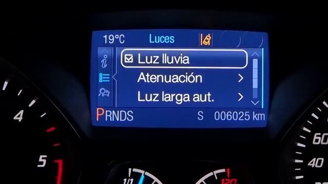 Ford Kuga. Modelo 2013. Cuadro de instrumentos смотреть онлайн